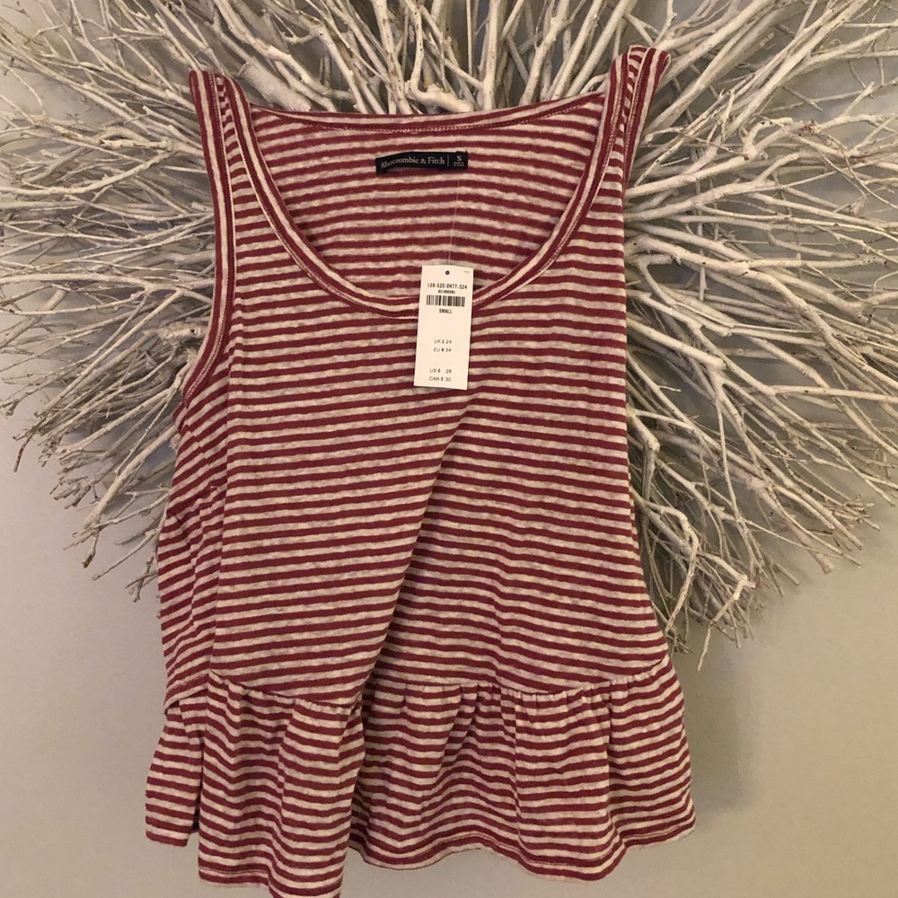 Abercrombie peplum tank NWT 😍